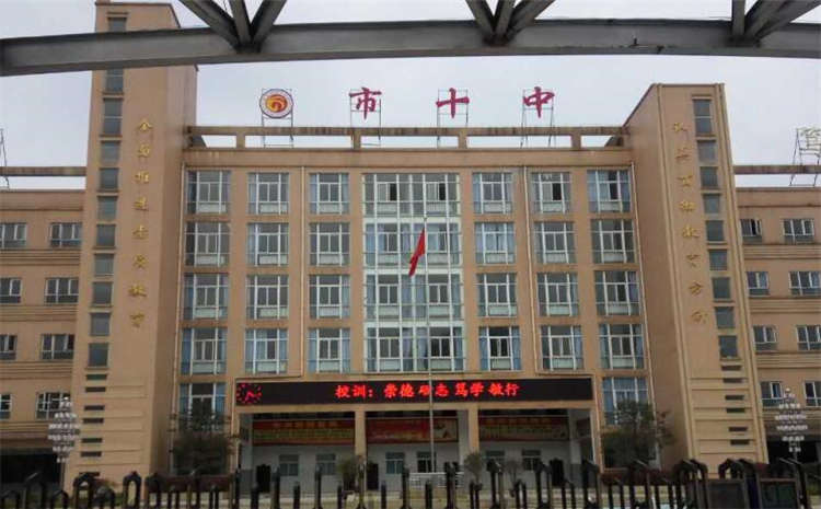 歐氏專業的羽毛球館木地板翻新施工
