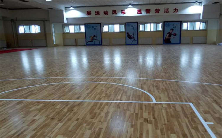 歐氏俄勒岡松風(fēng)雨操場(chǎng)運(yùn)動(dòng)地板多少錢一平米？