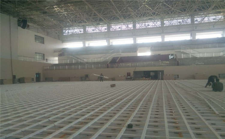 楓樺木風雨操場運動地板品牌廠**